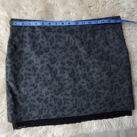 Jessica Simpson Cindy Leopard Print Grey Skirt - Picture 5 of 6